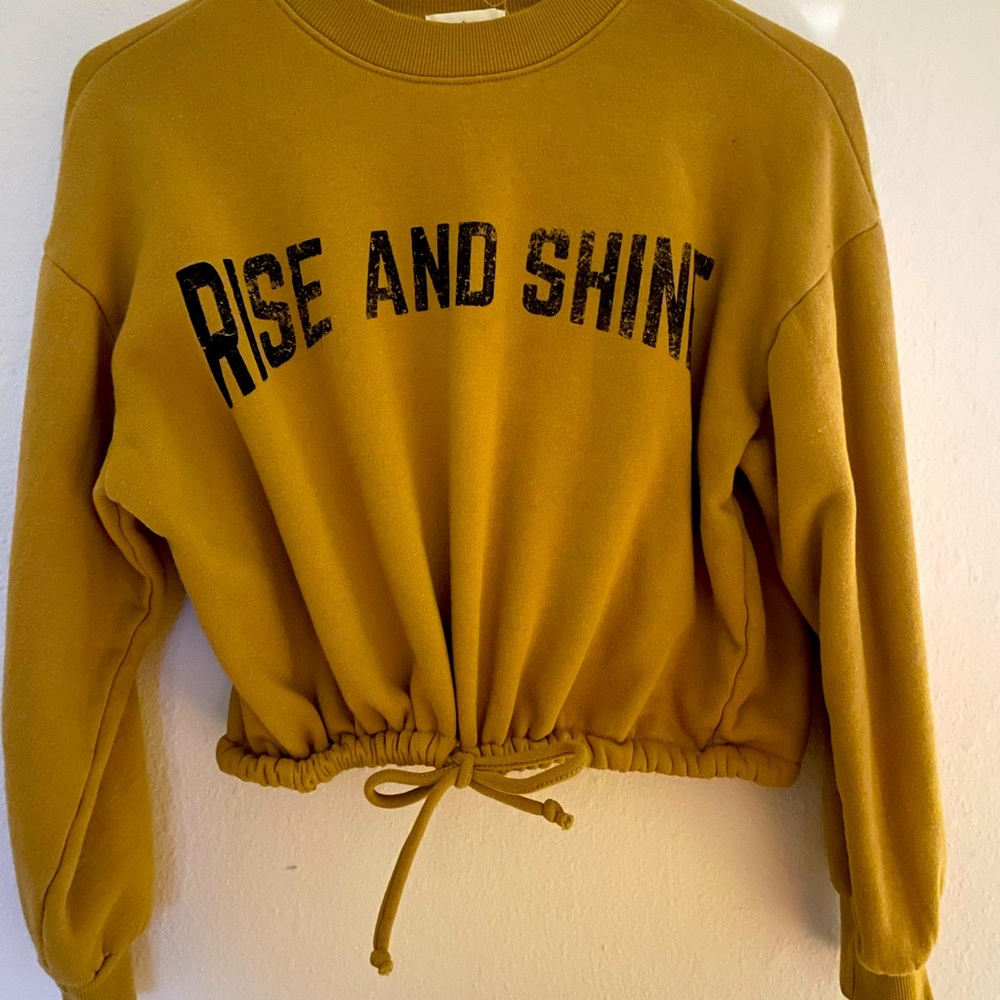 Sweaters - Picture 4 of 6